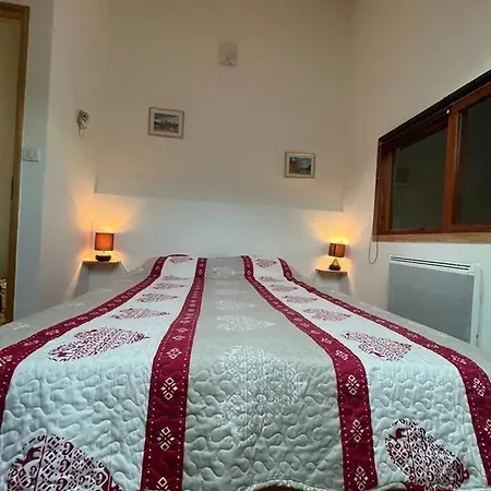 Holiday home Maison Chaleureuse A Avec Jardin Et Vue Montagne *