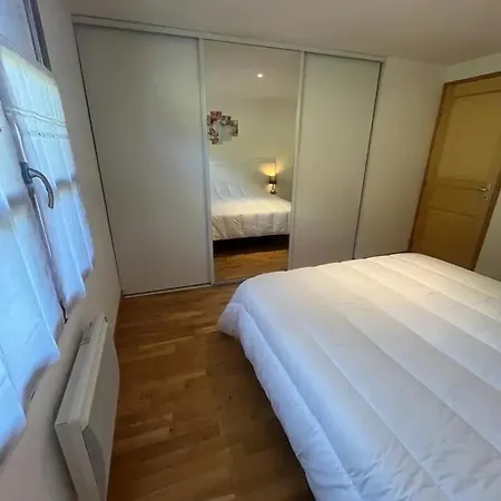 Maison Chaleureuse à Avec Jardin Et Vue Montagne Hébergement de vacances Saint-Aventin